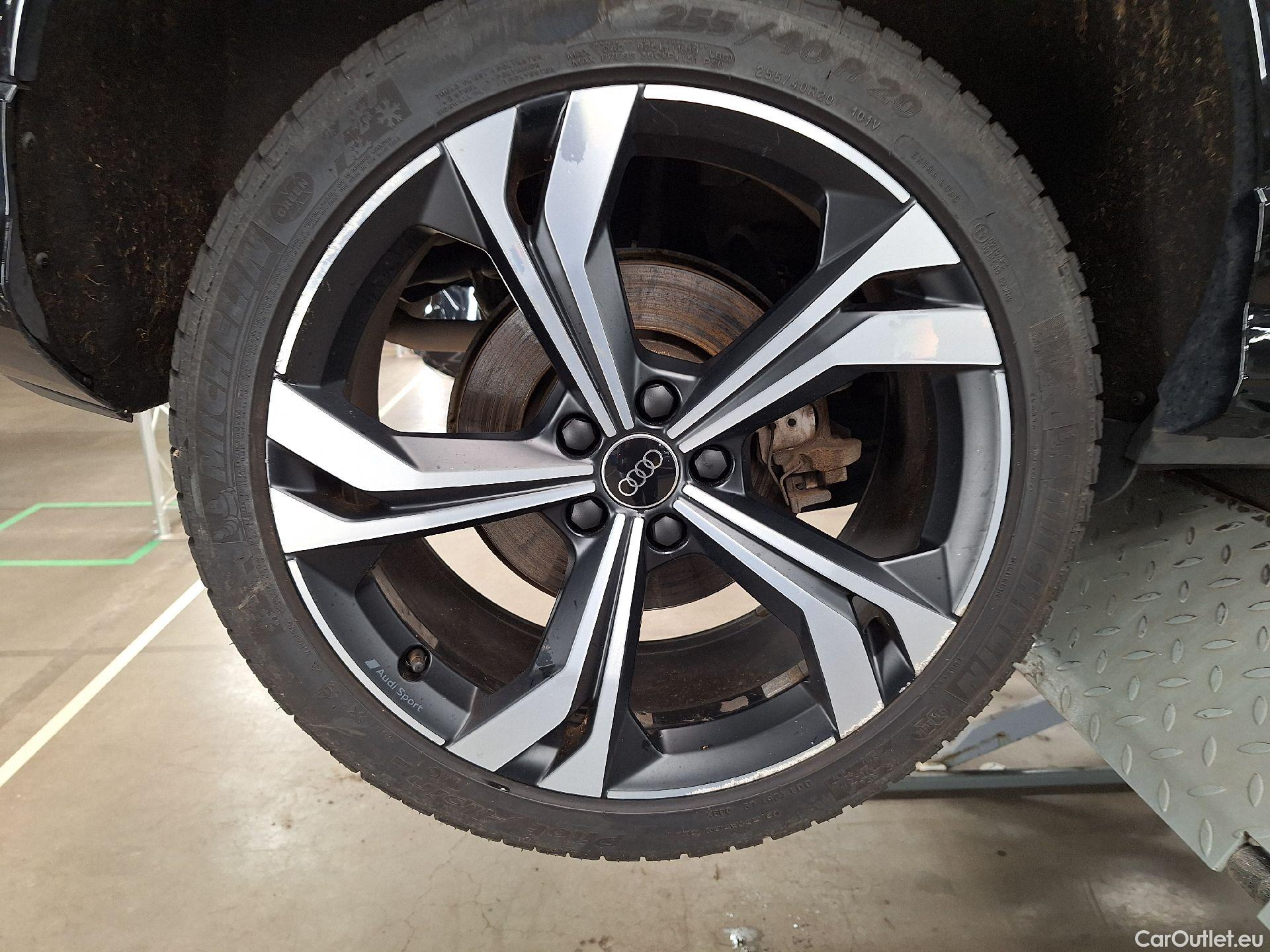 Audi  Q3 Audi,  SB '19 PHEV, Audi  Sportback 45 TFSI e S tronic S Line 5d #22