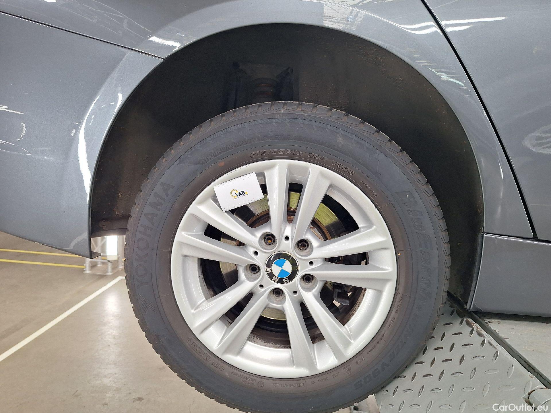  Bmw  Serie 3 BMW, 3-serie Touring '15, BMW 3 Reeks Touring 318d (110 kW) Aut. 5d #48
