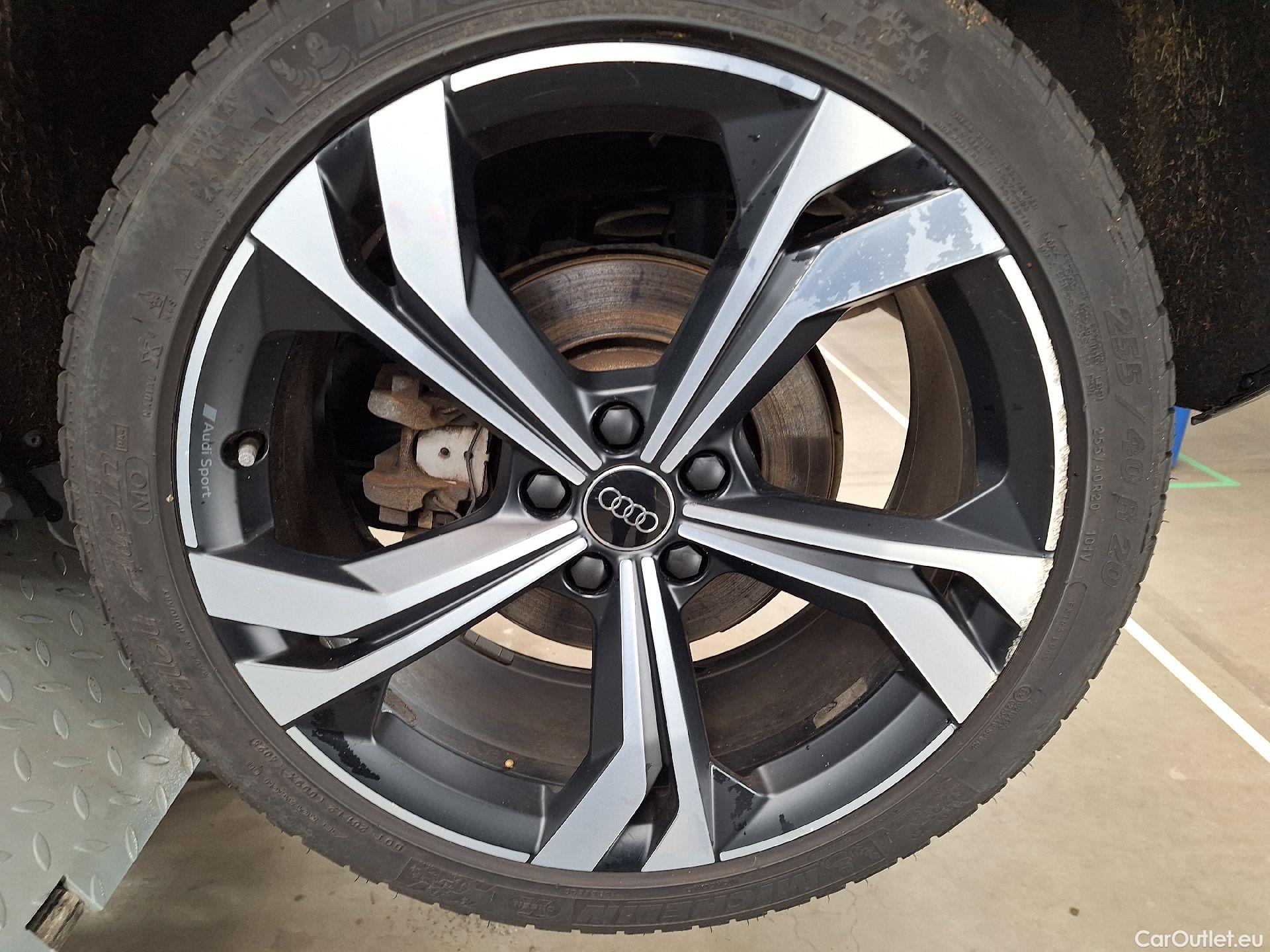  Audi  Q3 Audi,  SB '19 PHEV, Audi  Sportback 45 TFSI e S tronic S Line 5d #20