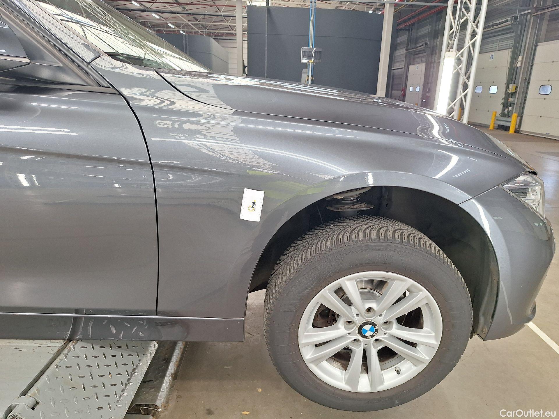  Bmw  Serie 3 BMW, 3-serie Touring '15, BMW 3 Reeks Touring 318d (110 kW) Aut. 5d #32