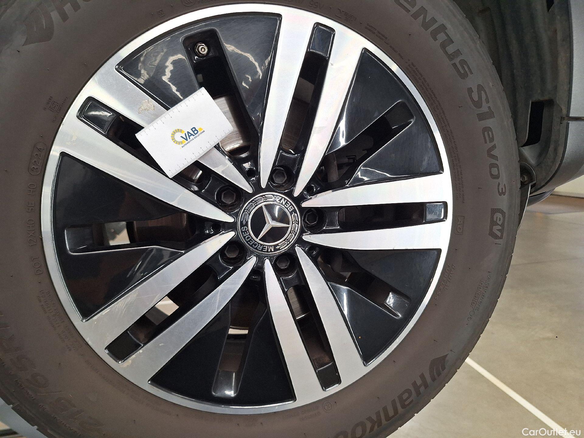  Mercedes  GLB Mercedes,  '19, Mercedes-Benz   180 d 5d #35