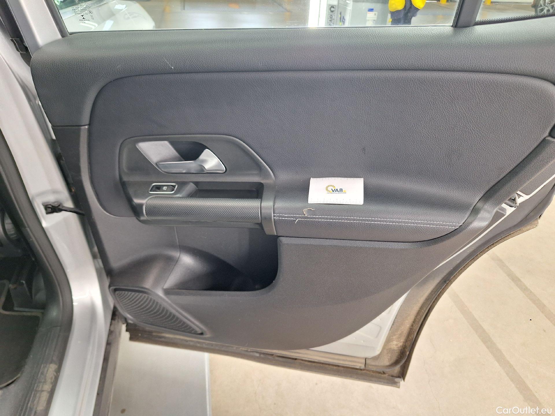  Mercedes  GLB Mercedes,  '19, Mercedes-Benz   180 d 5d #12