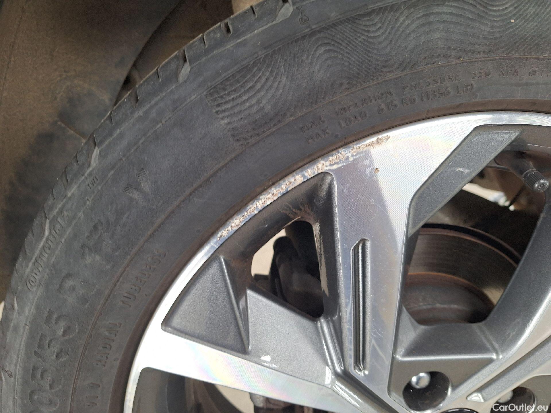  KIA  STONIC Kia,  FL'20, KIA  1.0 T 100 GT Line DCT 5d #31
