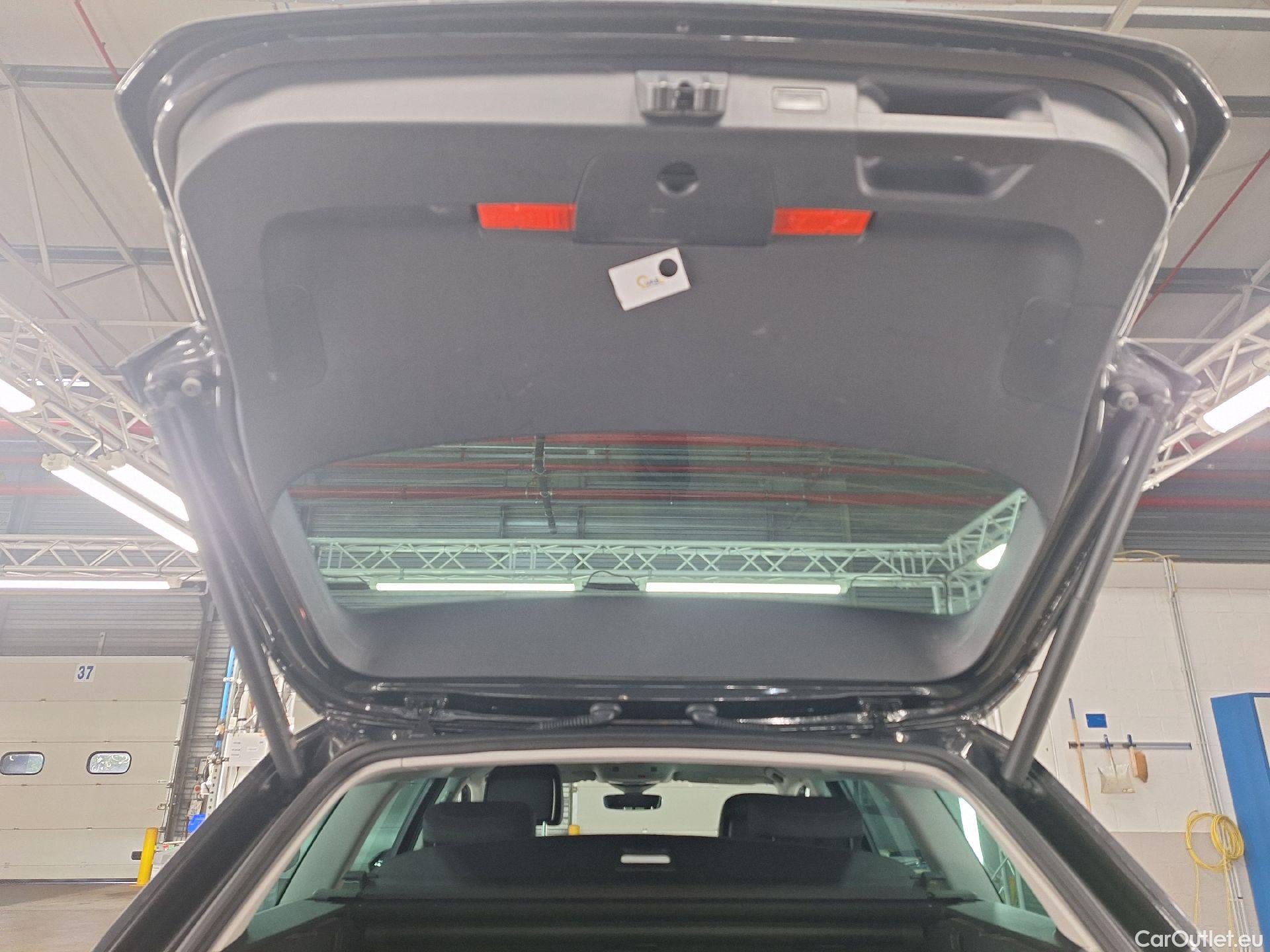  Volkswagen  Passat VW,  Variant FL'19, Volkswagen  Variant 2.0 TDI 90kW DSG Style B #13