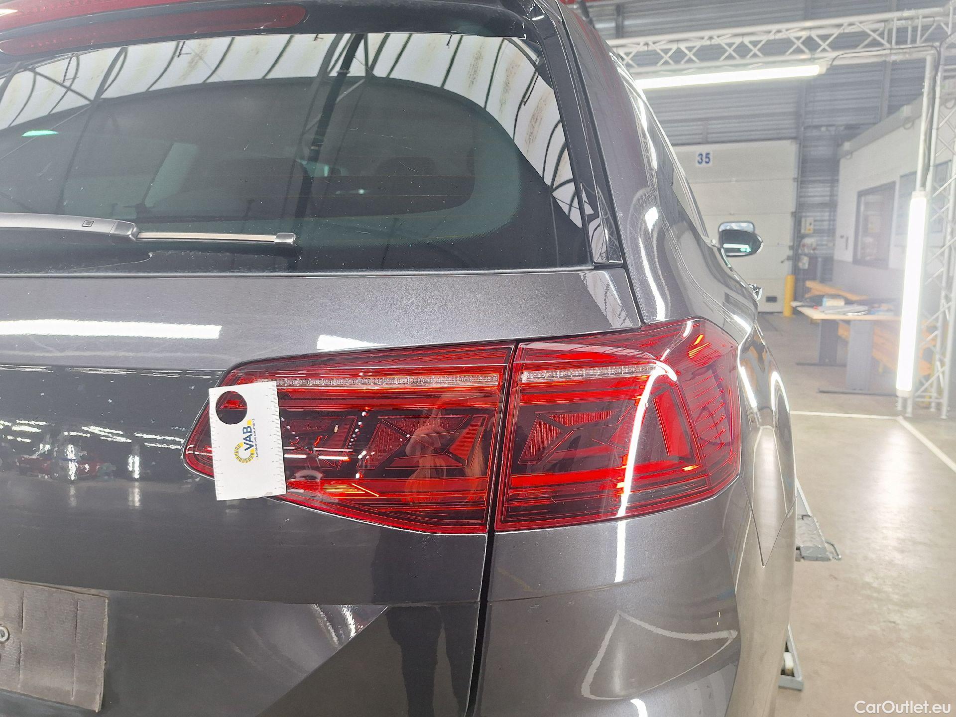  Volkswagen  Passat VW,  Variant FL'19, Volkswagen  Variant 2.0 TDI 90kW DSG Style B #46