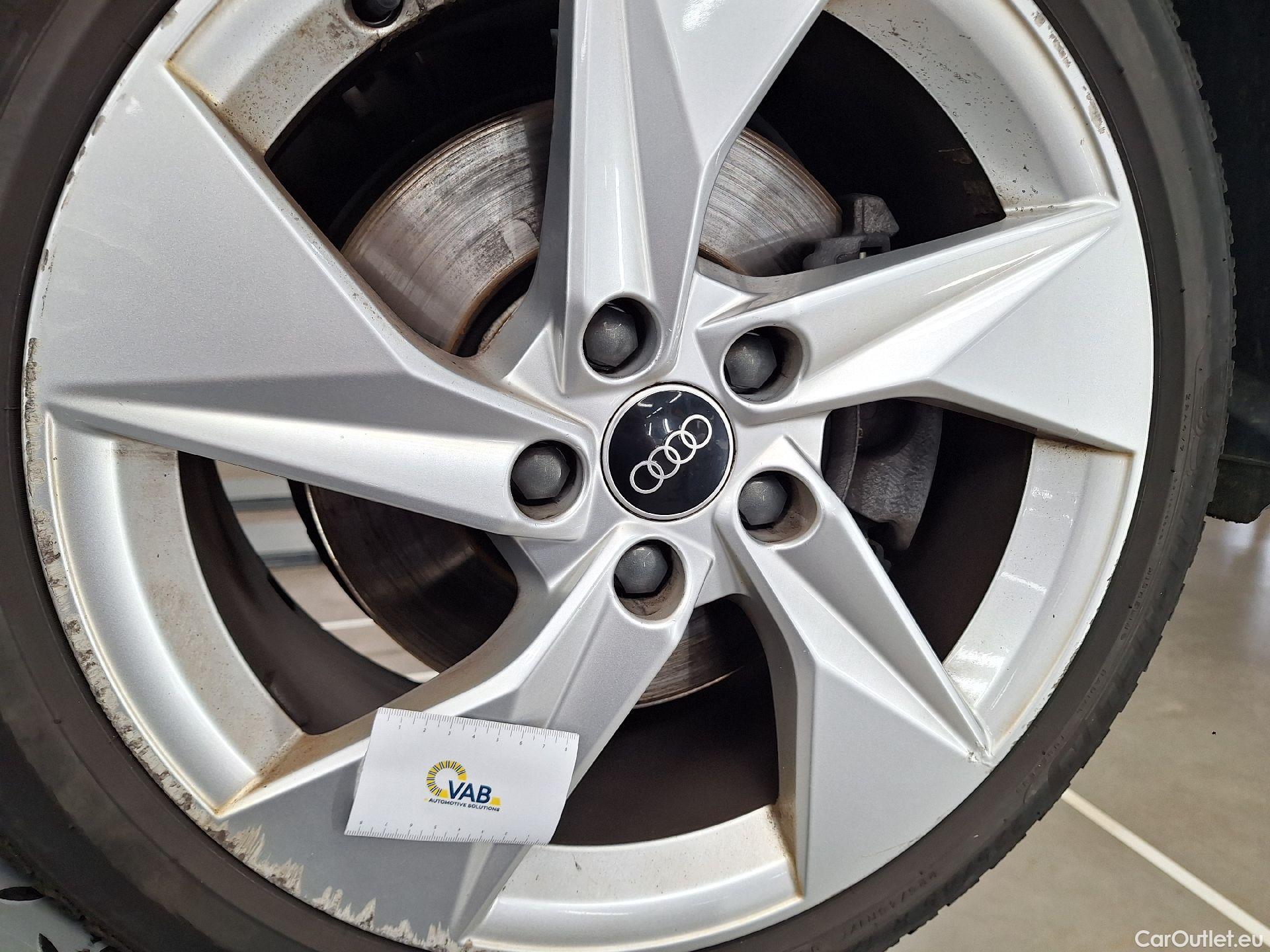  Audi  A3 Audi,  SB '20, Audi  Sportback 1.5 35 TFSi 110kW S line 5d #46