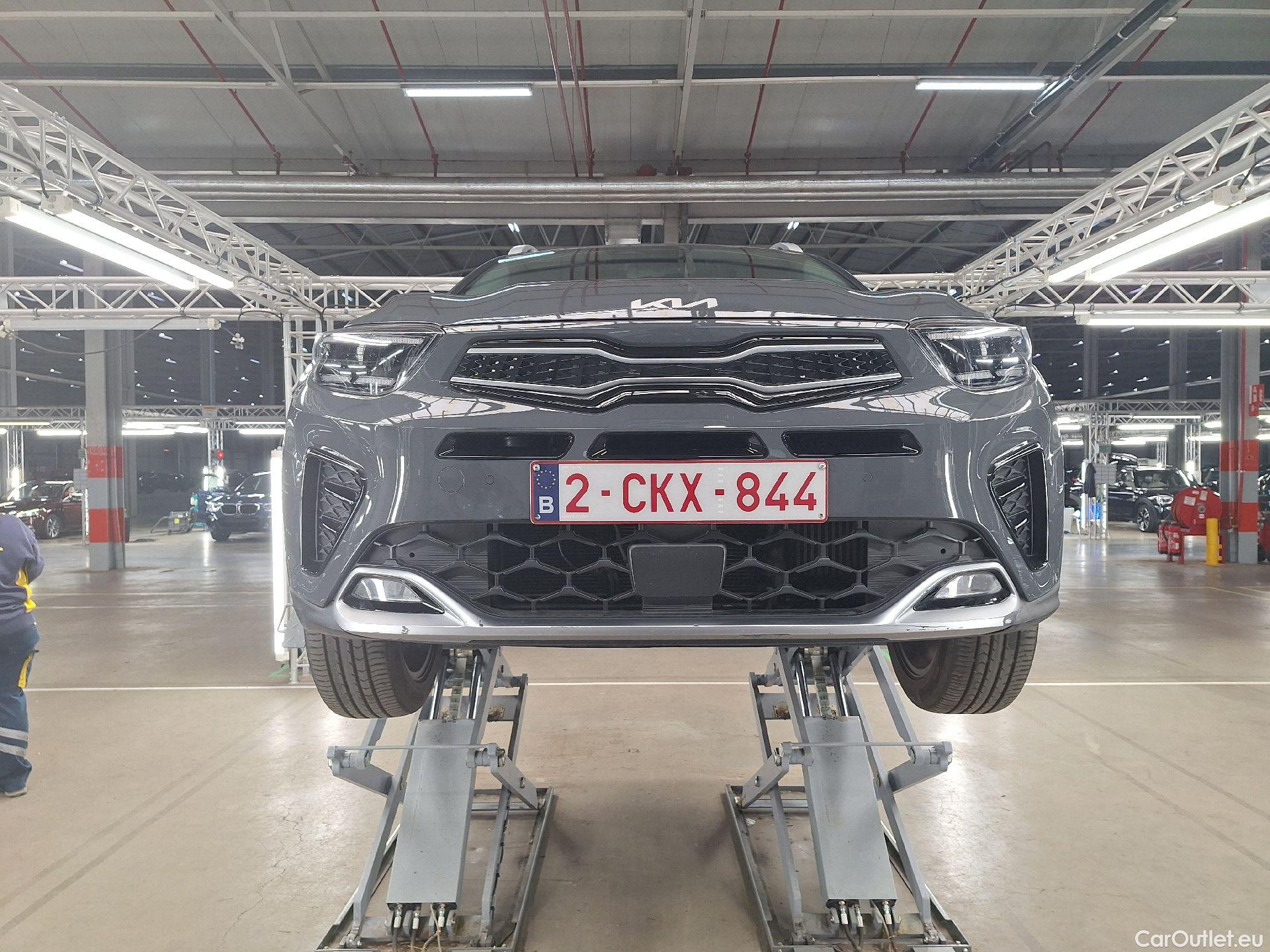  KIA  STONIC Kia,  FL'20, KIA  1.0 T 100 GT Line DCT 5d #34