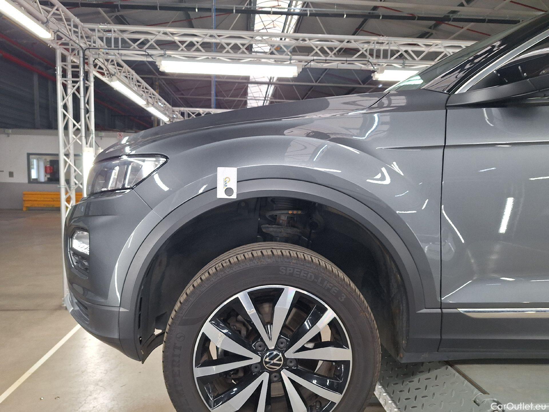  Volkswagen  T-ROC VW,  '17, Volkswagen  2.0 TDI Style DSG 5d #3