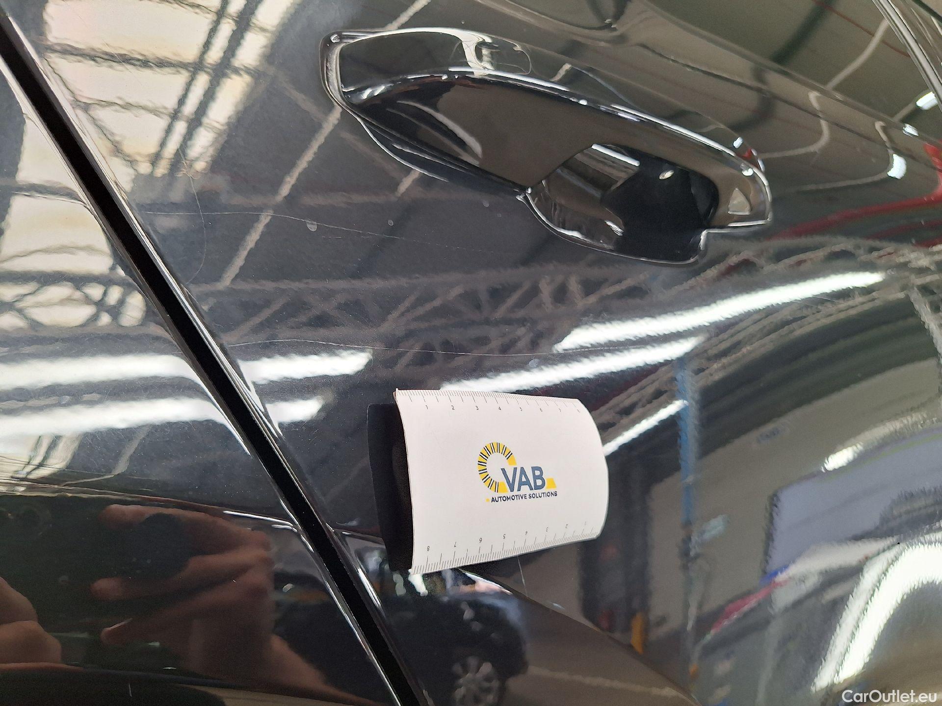  Volvo  XC 40 Volvo, XC40 '17, Volvo XC40 T5 Recharge Geartronic R-Design 5d #38