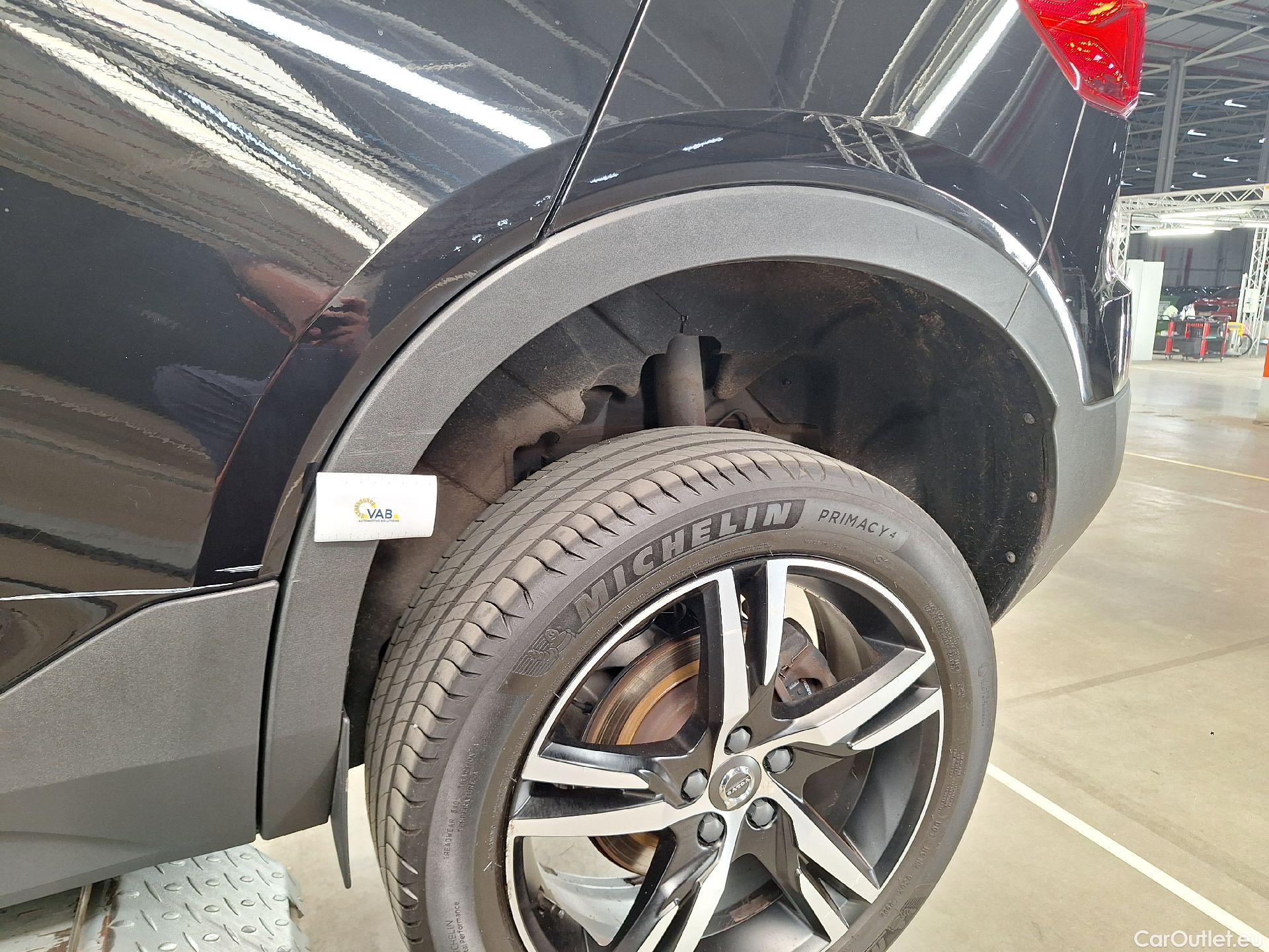  Volvo  XC 40 Volvo, XC40 '17, Volvo XC40 T5 Recharge Geartronic R-Design 5d #25