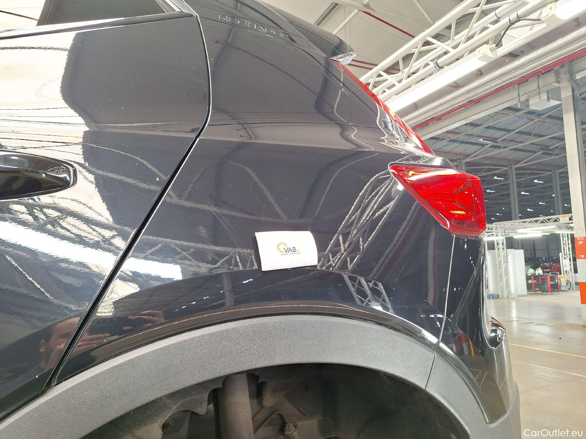  Volvo  XC 40 Volvo, XC40 '17, Volvo XC40 T5 Recharge Geartronic R-Design 5d #23