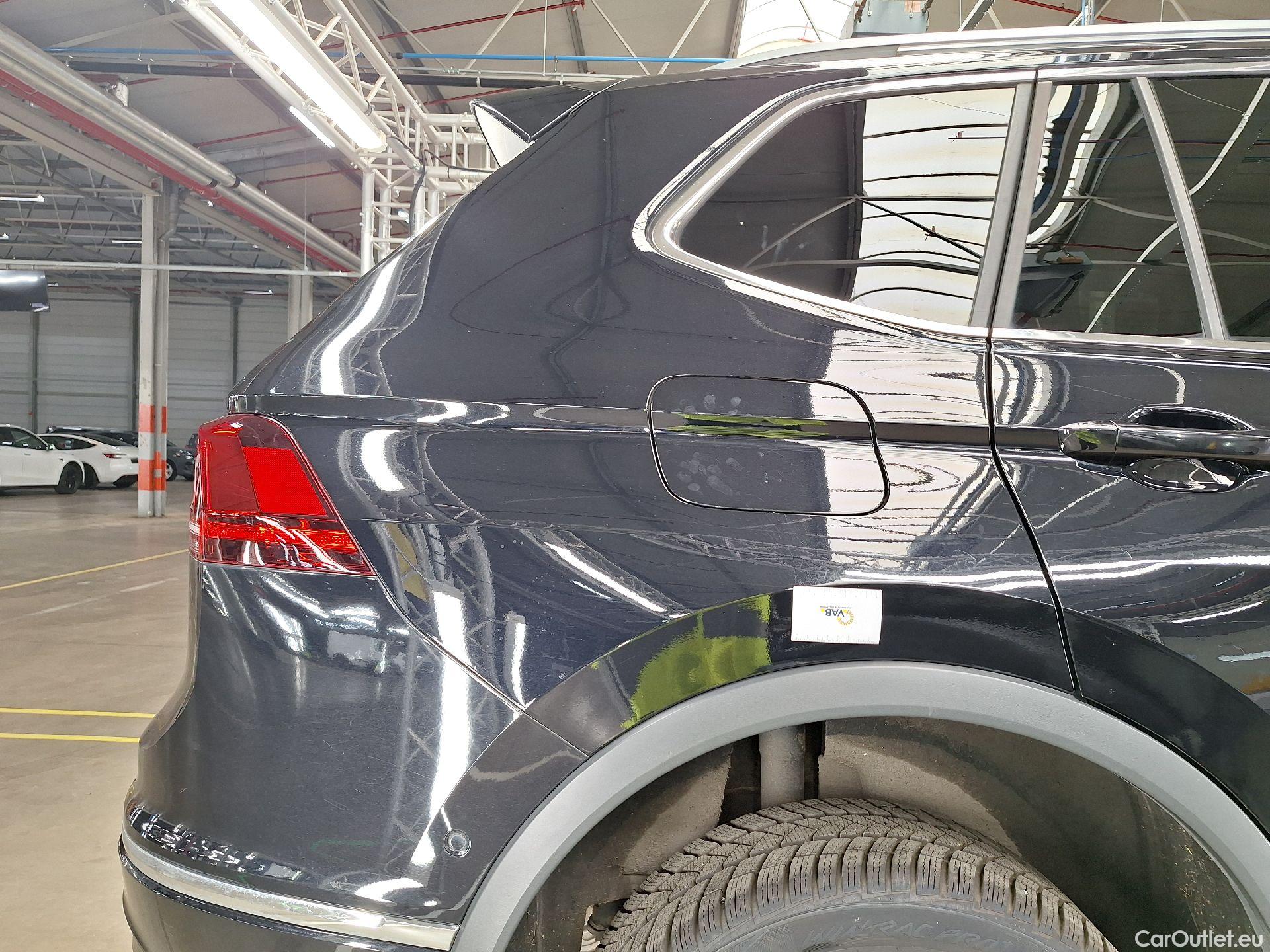  Volkswagen  Tiguan VW,  Allspace '17, Volkswagen  Allspace 1.5 TSI ACT DSG7 Platin #33