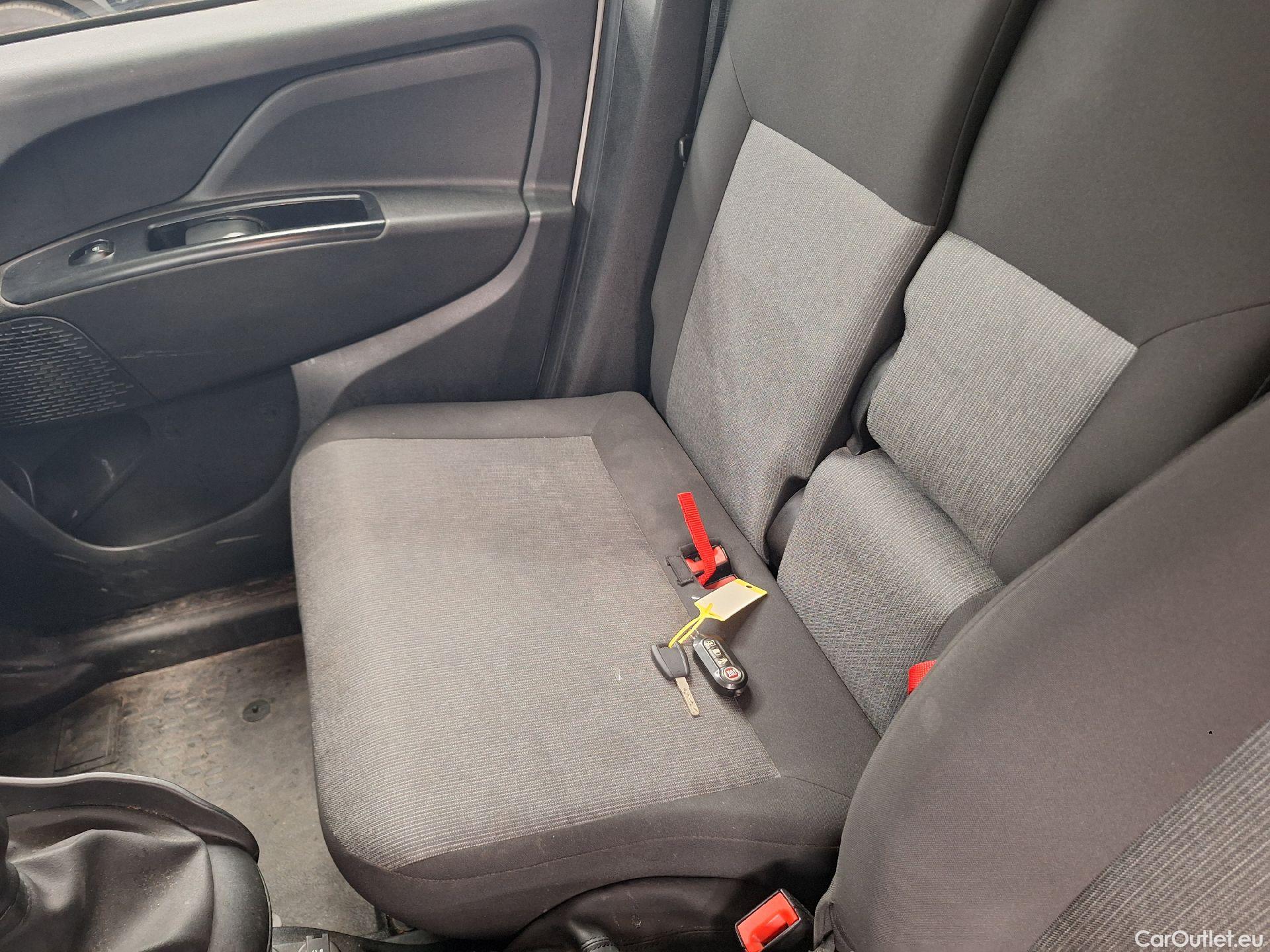  Fiat  Doblo Fiat, _ Cargo '15, Fiat  Cargo 1.3 Multijet 95 SX SWB 4d #37