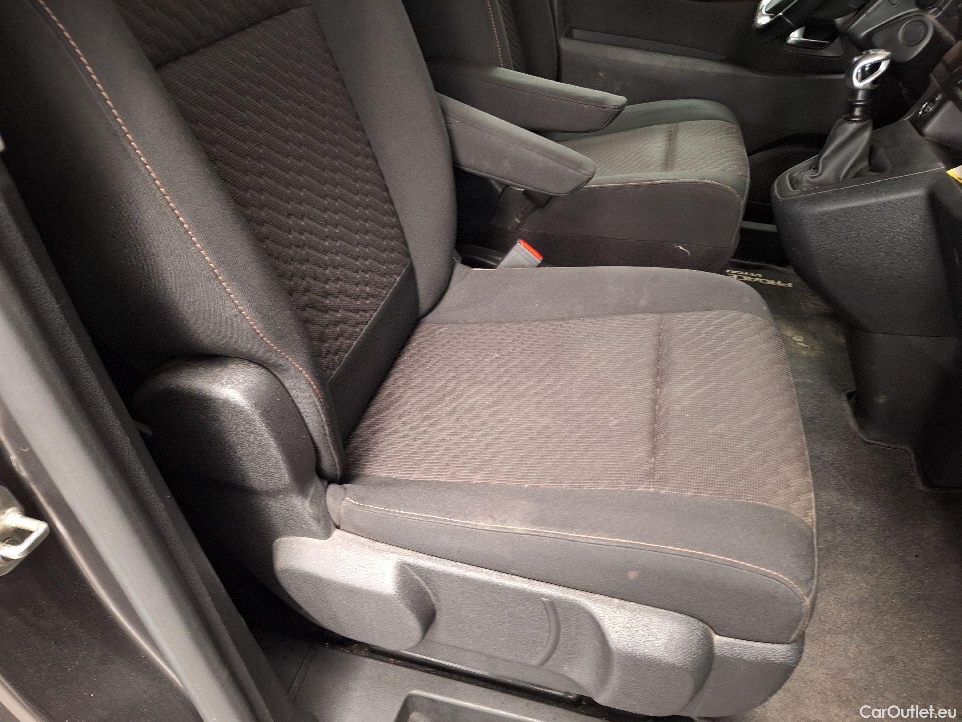  Toyota  Proace Toyota,  Verso '16, Toyota  Verso 1.5D 88kW MWB MPV 5d #21