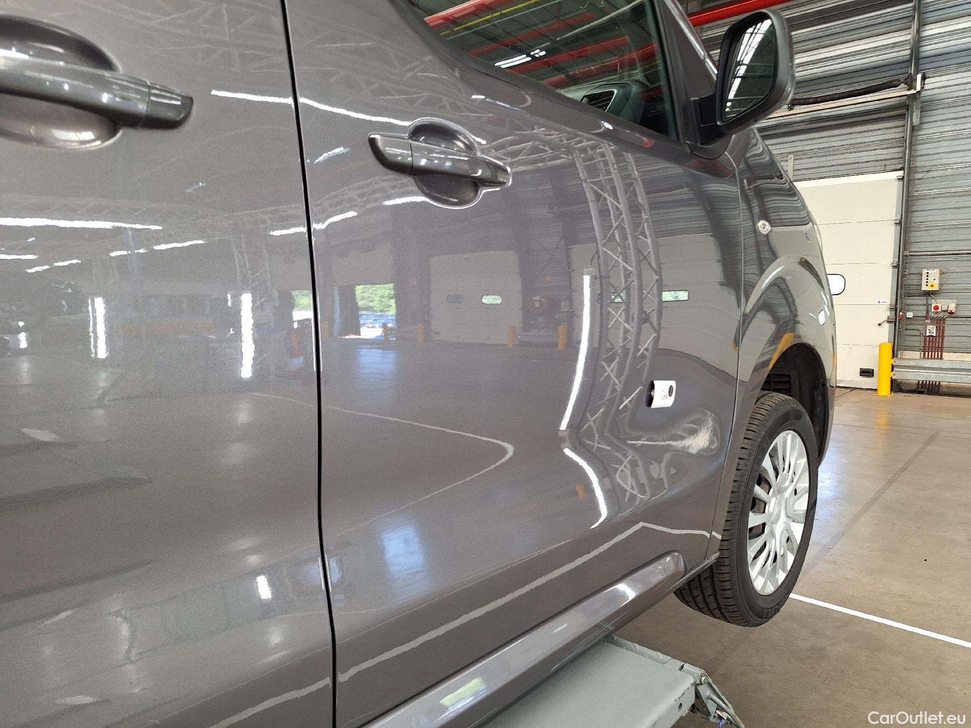  Toyota  Proace Toyota,  Verso '16, Toyota  Verso 1.5D 88kW MWB MPV 5d #35