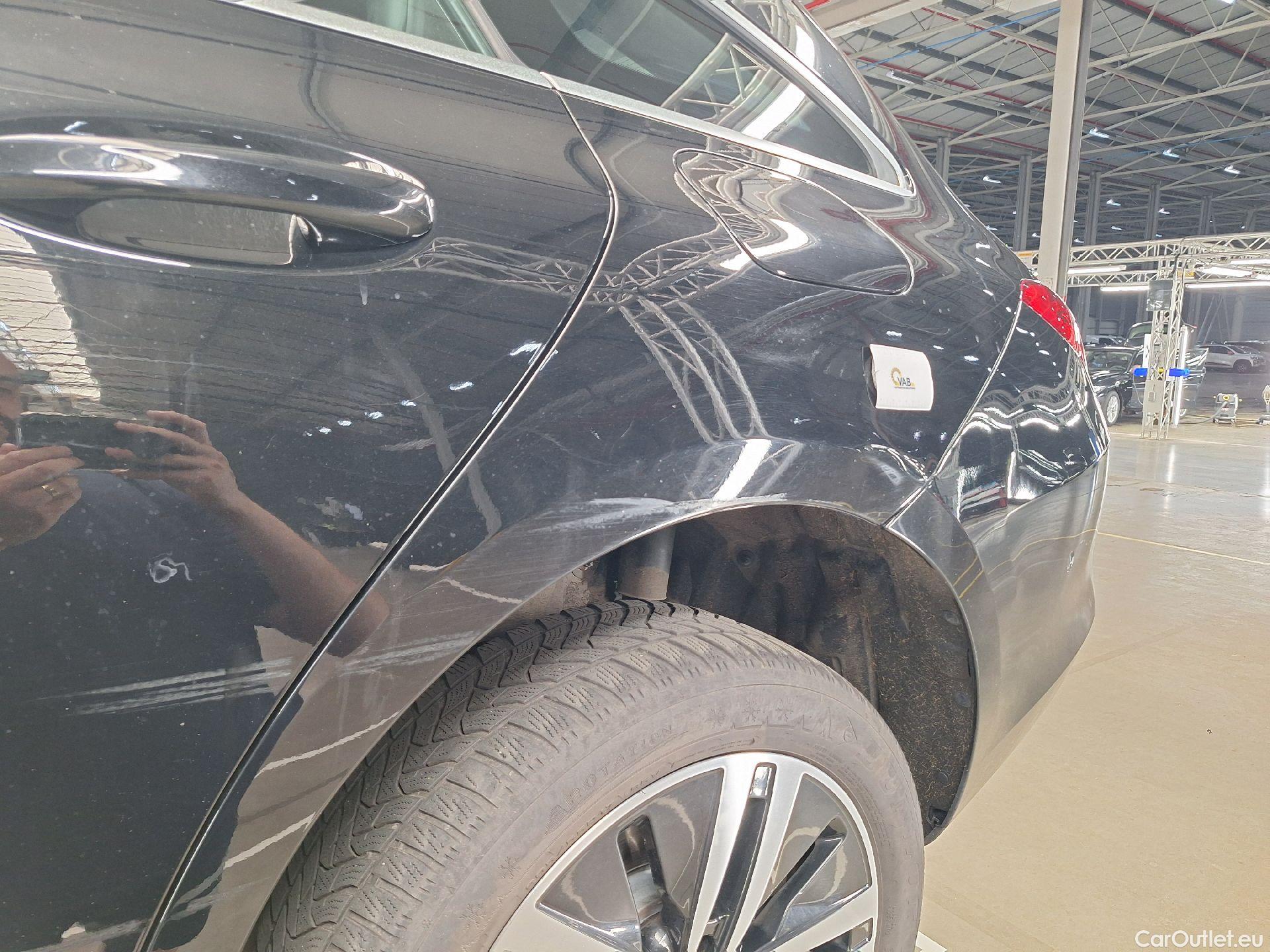  Mercedes  CLA-Klasse Mercedes, CLA-Class SB '19, Mercedes-Benz CLA Shooting Brake CLA 180 d Busines #23