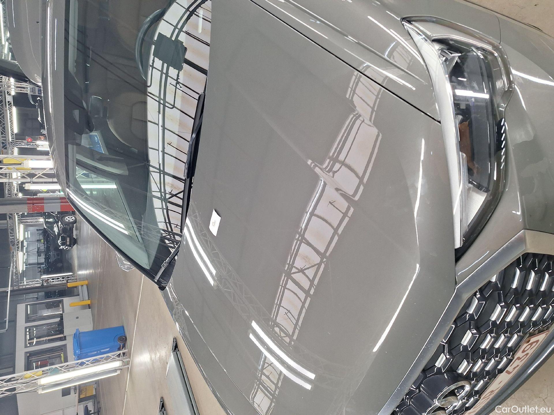  Audi  Q3 Audi,  SB '19, Audi  Sportback 35 TDI S tronic S Line Business  #1