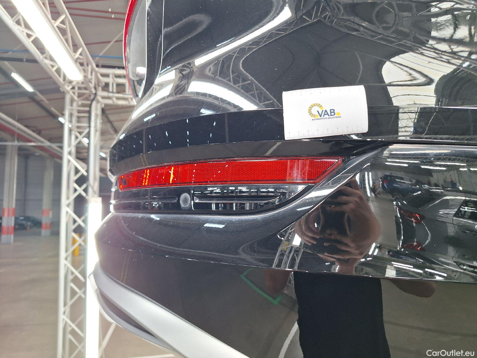  Audi  E-TRON Audi,  SB '19 BEV, Audi  Sportback 55 Quattro S-Line 5d #32