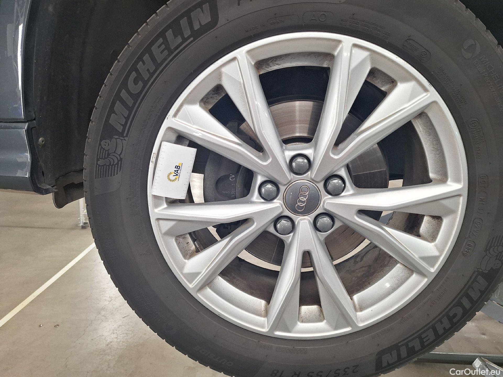  Audi  Q3 Audi,  SB '19, Audi  Sportback 35 TDI S tronic S Line Business  #32
