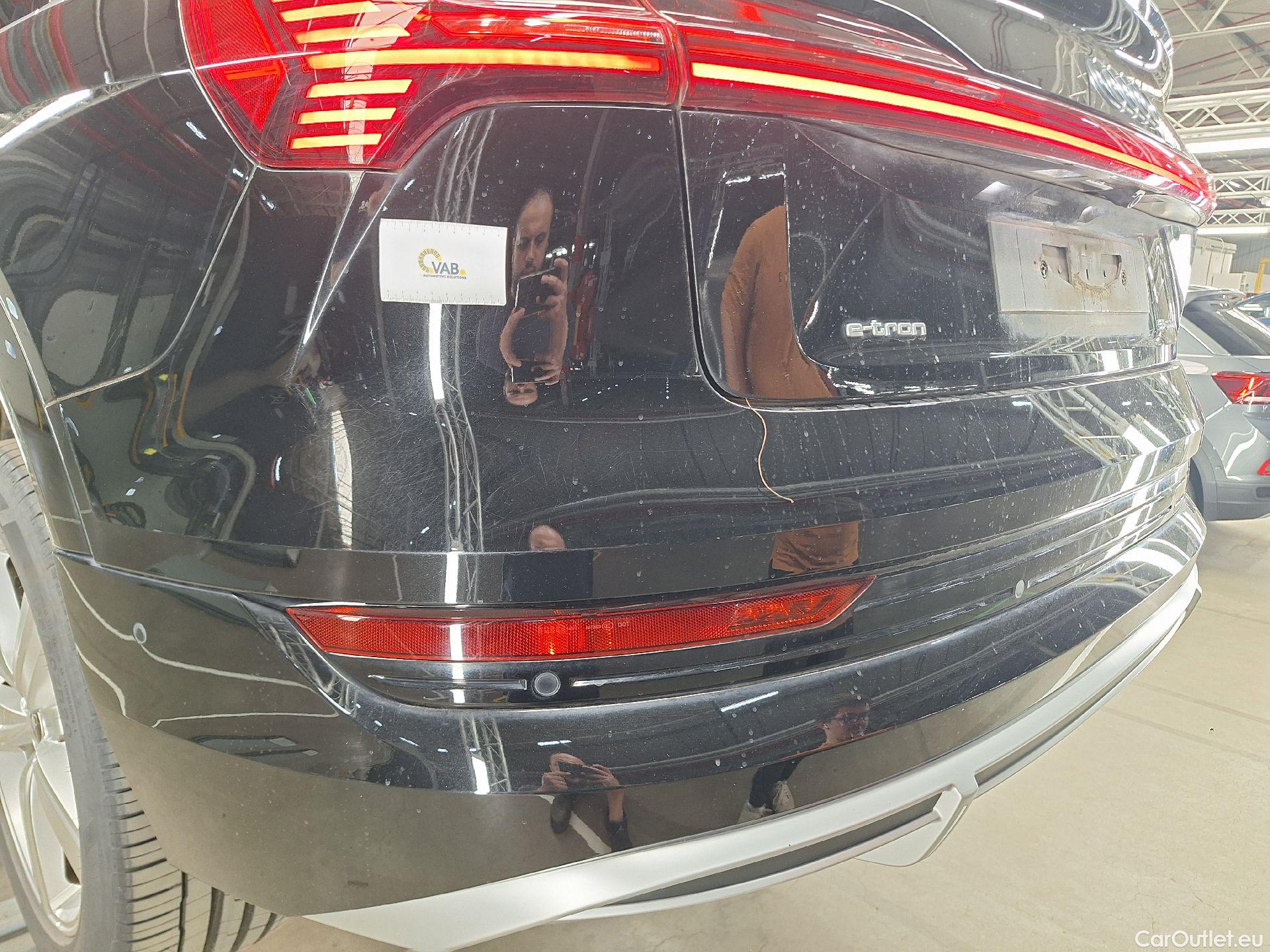  Audi  E-TRON Audi,  SB '19 BEV, Audi  Sportback 55 Quattro S-Line 5d #13