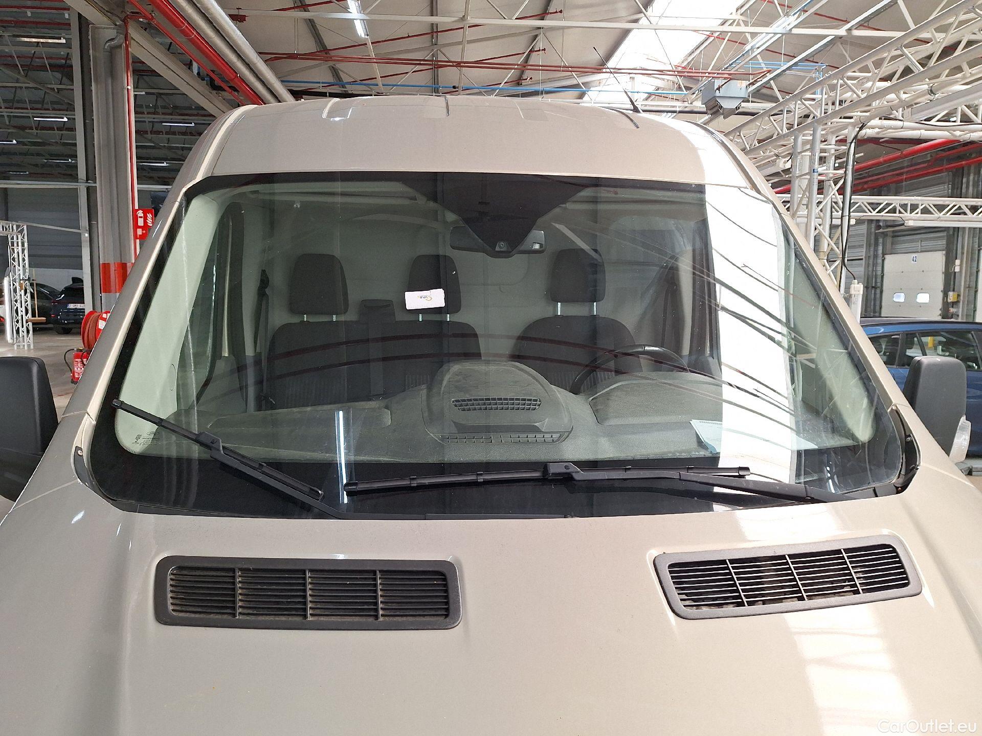  Ford  Transit Ford, _ GB '13, Ford  350L 2.0TD 130pk 96kW A6 Trend 4d #31