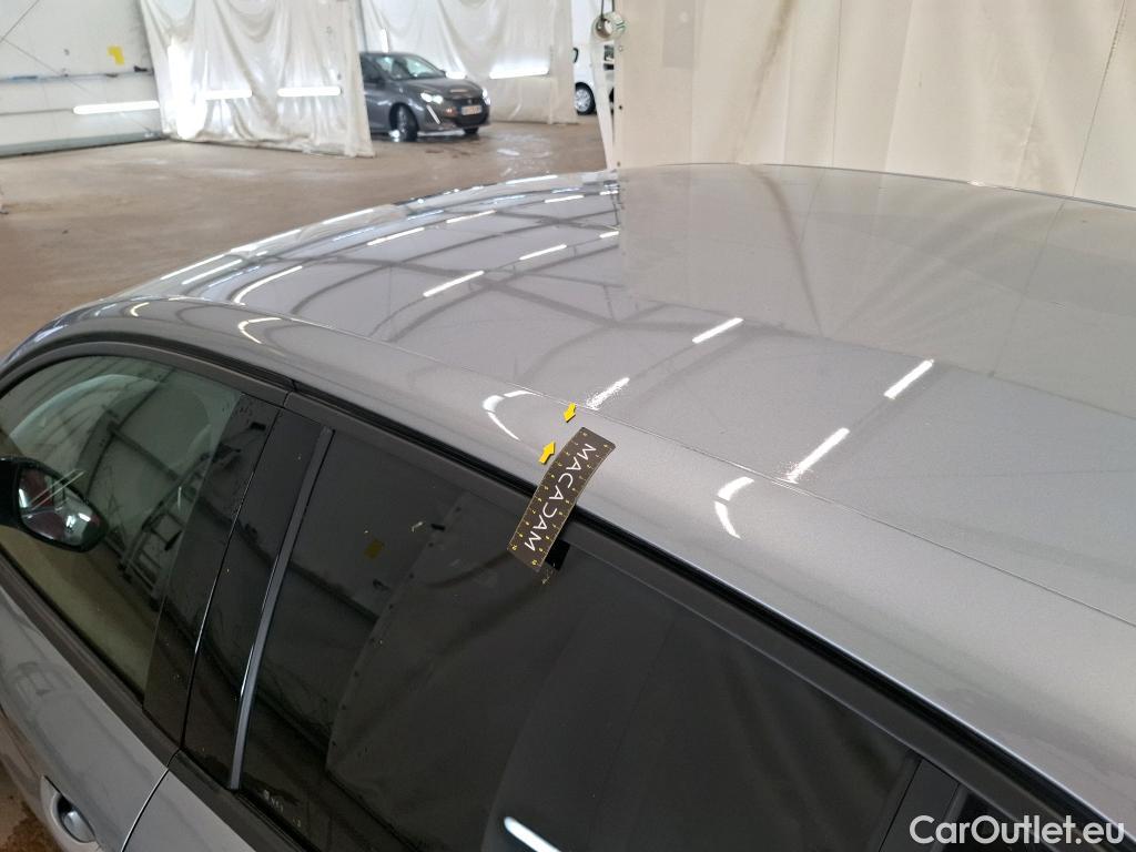  Peugeot  208 PEUGEOT  / 2019 / 5P / Berline Puretech 100 S&S EAT8 ALLURE #24
