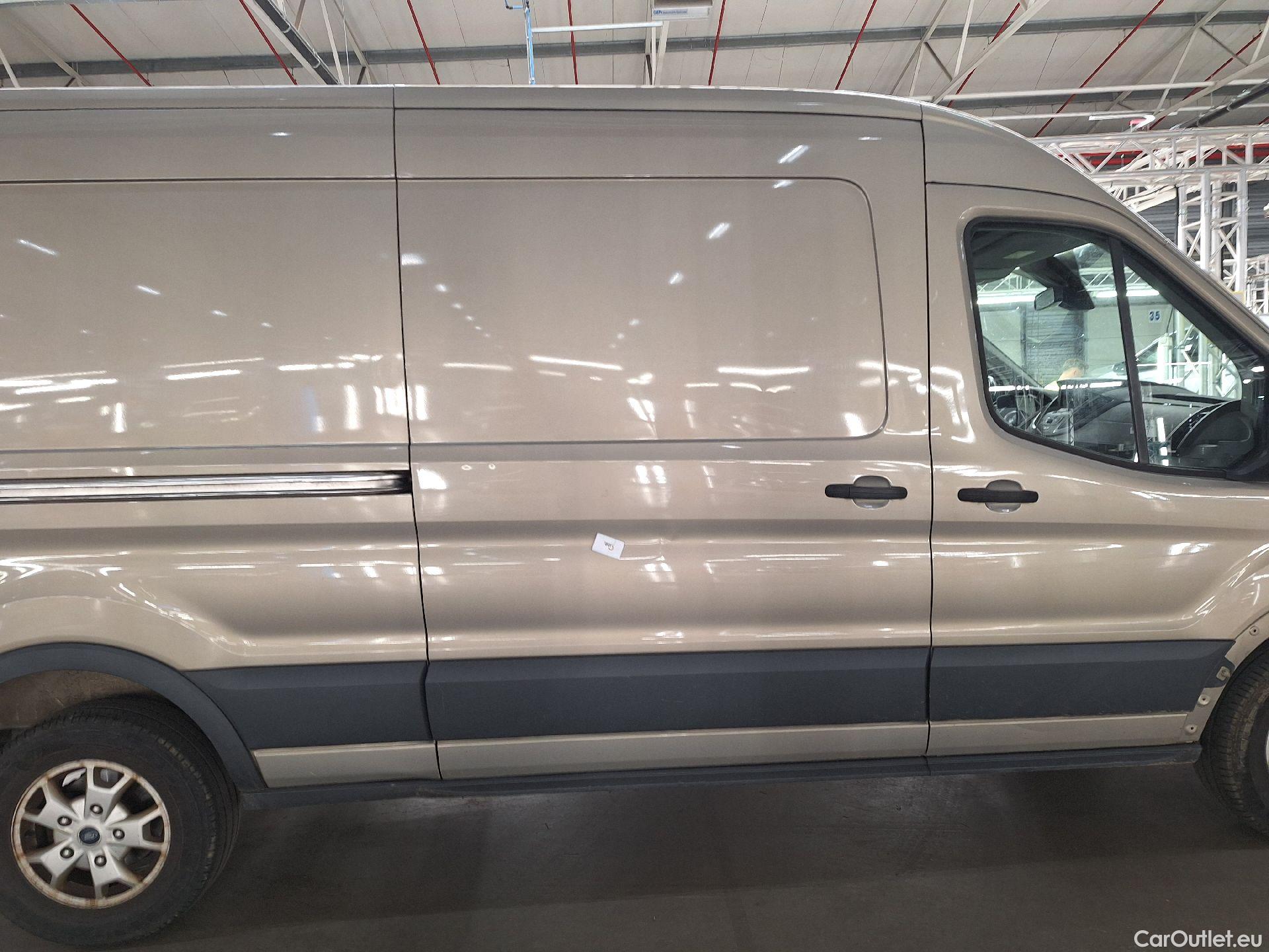  Ford  Transit Ford, _ GB '13, Ford  350L 2.0TD 130pk 96kW A6 Trend 4d #24