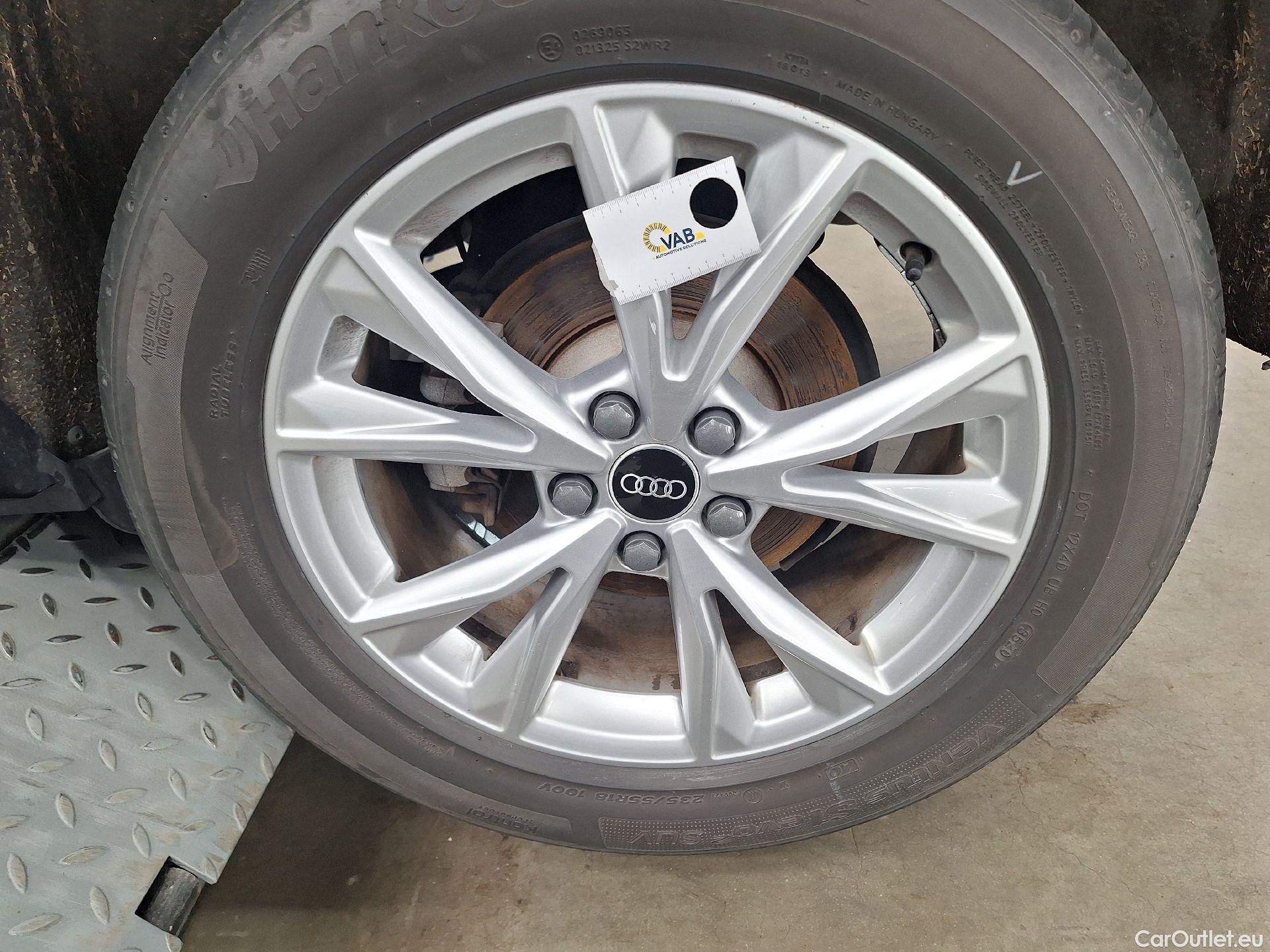  Audi  Q3 Audi,  SB '19, Audi  Sportback 35 TDI S tronic S Line Business  #24