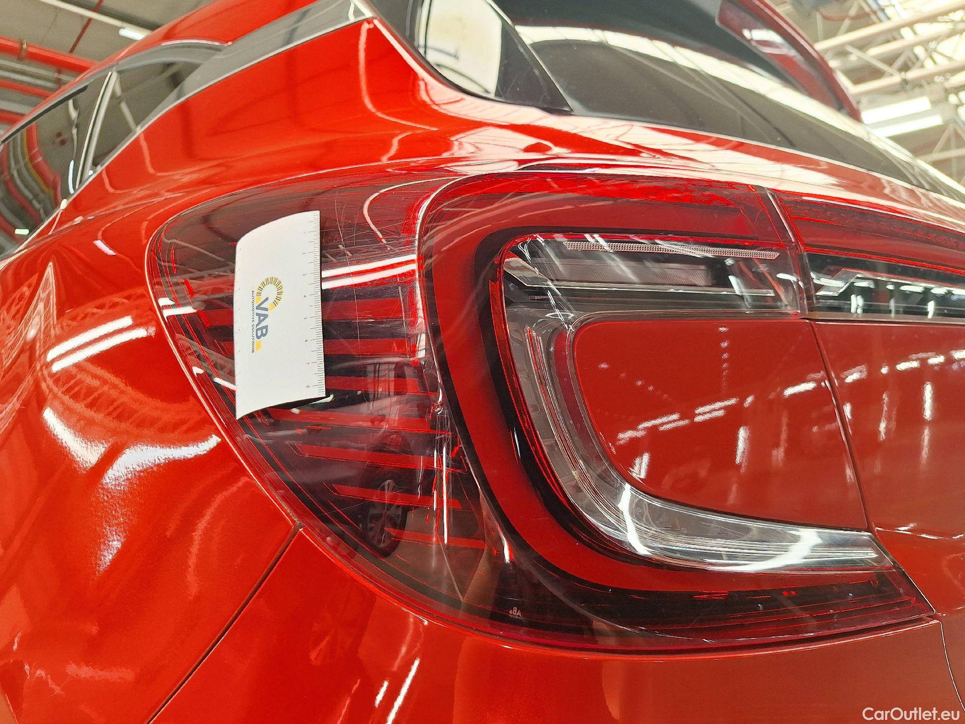  Renault  Captur Renault,  '19, Renault  TCe 140 EDC Intens 5d #31