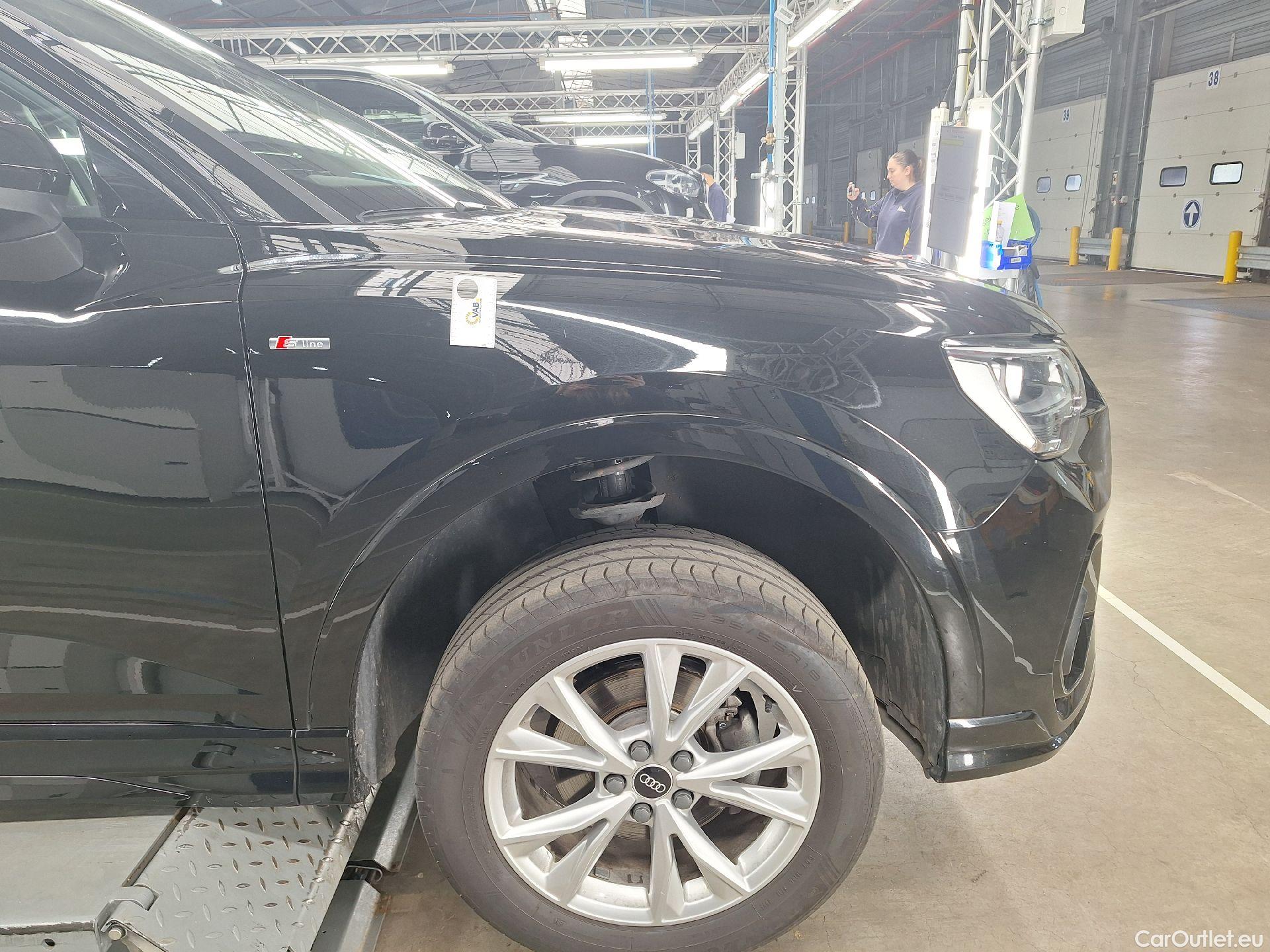  Audi  Q3 Audi,  SB '19, Audi  Sportback 35 TDI S tronic S Line Business  #43