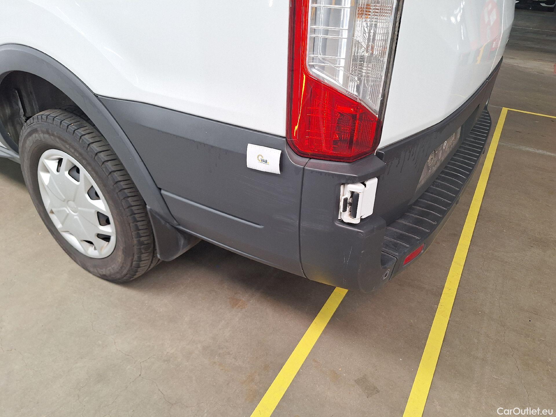  Ford  Transit Ford, _ GB '13, Ford  350M 2.0TD 130pk 96kW A6 Trend 4d #19