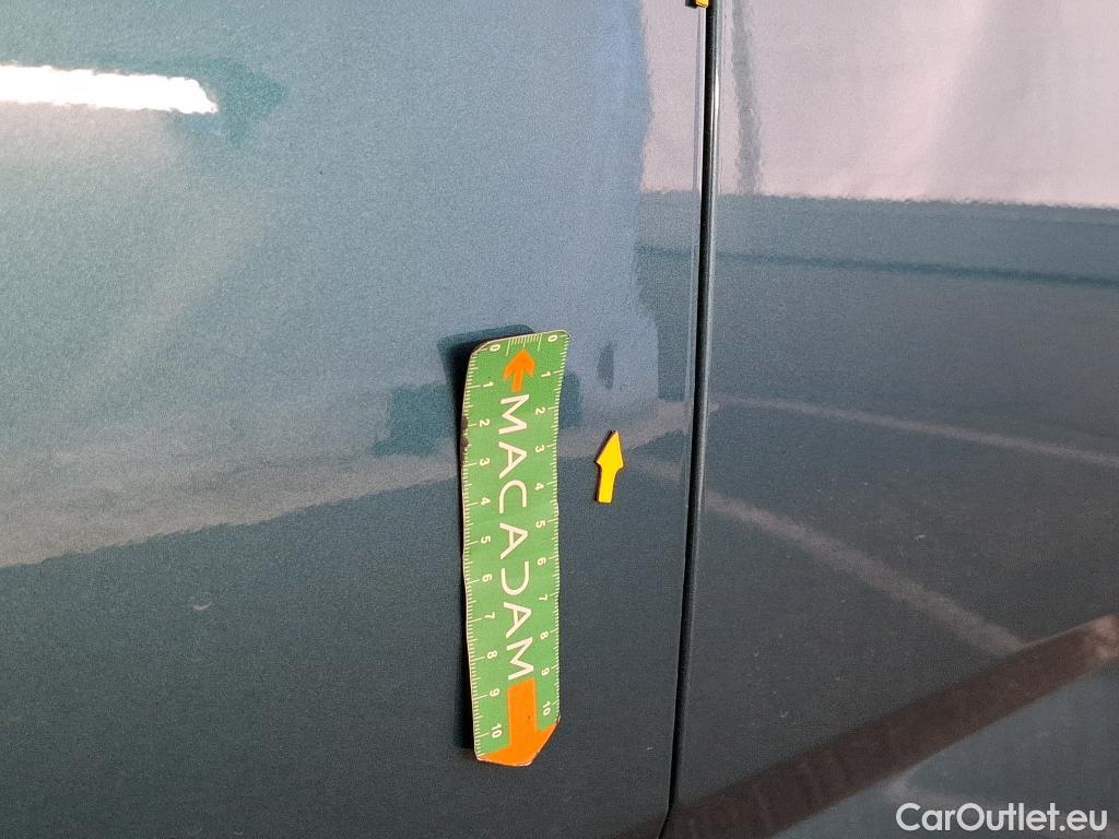  Peugeot  308 PEUGEOT  SW / 2021 / 5P / Break PureTech 130 S&S ALLURE #39