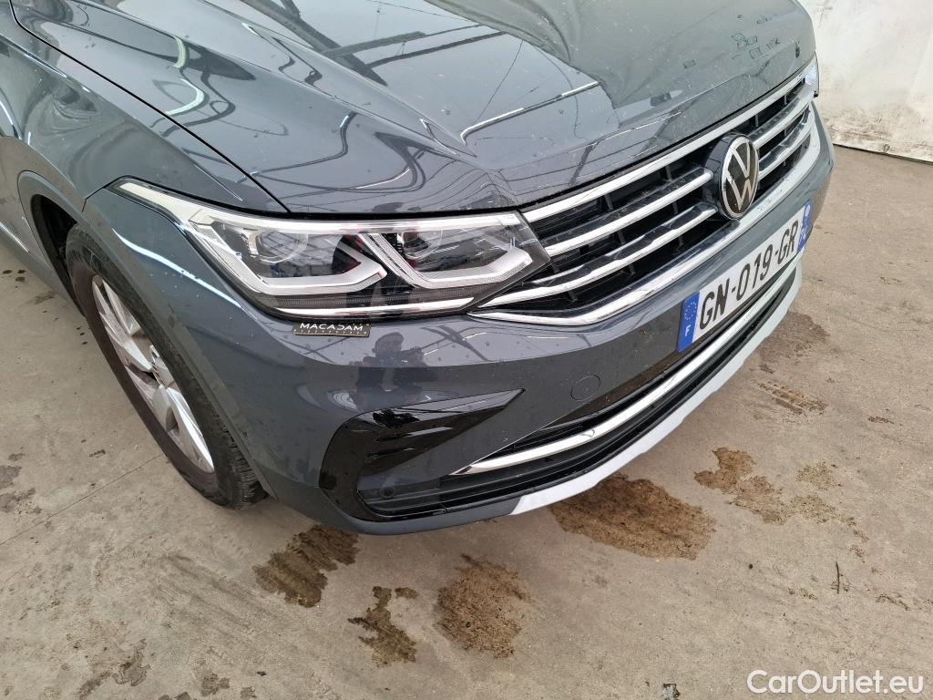  Volkswagen  Tiguan VOLKSWAGEN  / 2020 / 5P / SUV 1.4 eHybrid 245 DSG6 Elegance #19