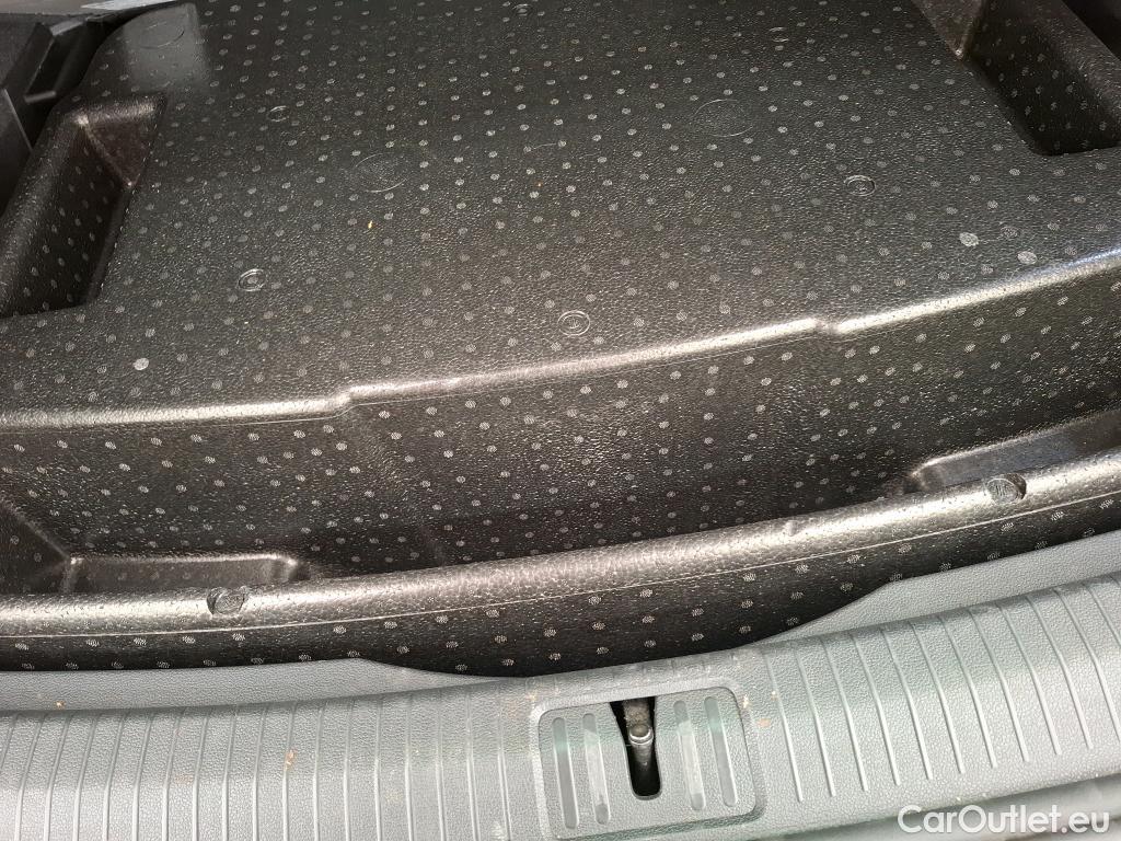  Volkswagen  Tiguan VOLKSWAGEN  / 2020 / 5P / SUV 1.4 eHybrid 245 DSG6 Elegance #8