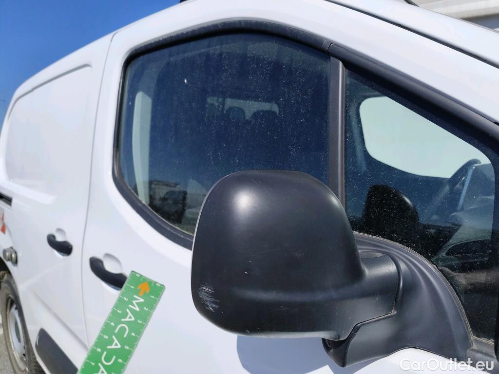  Citroen  Berlingo CITROEN  / 2018 / 4P / Fourgonnette M 1000kg PureTech 130 S&S AT Worker #7