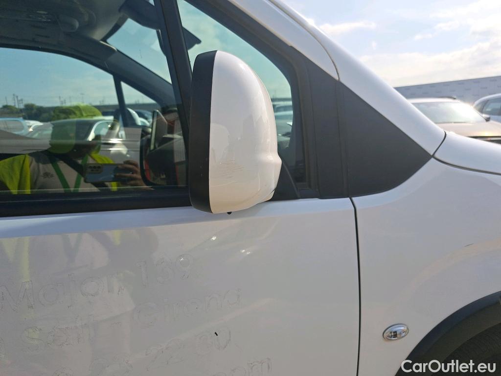  Peugeot  RIFTER PEUGEOT  / 2018 / 4P / combi Active Standard BlueHDi 73kW (IND) (CX2) #39