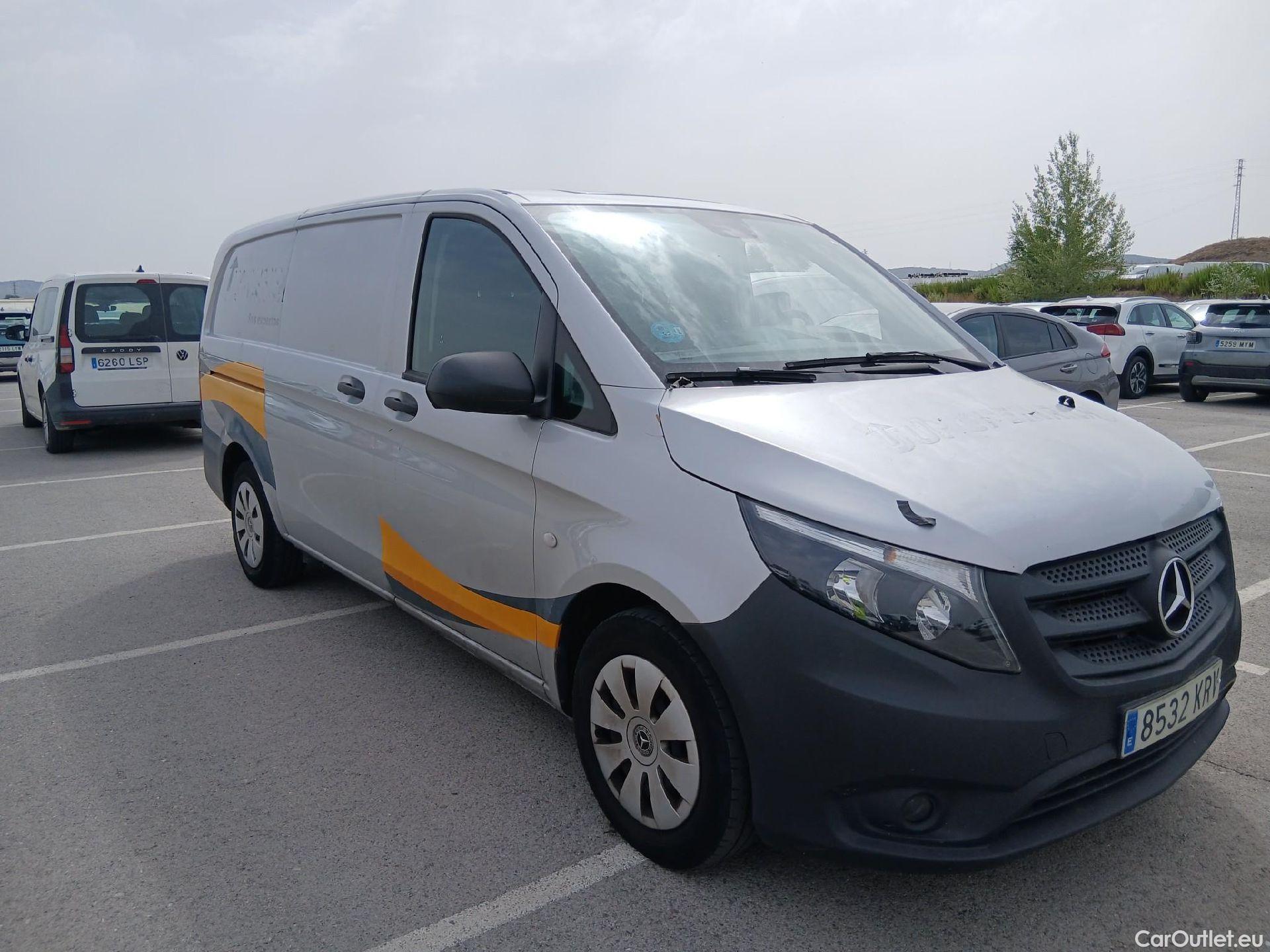  Mercedes  Vito MERCEDES-BENZ  / 2014 / 4P / furgón 111 CDI Larga #6