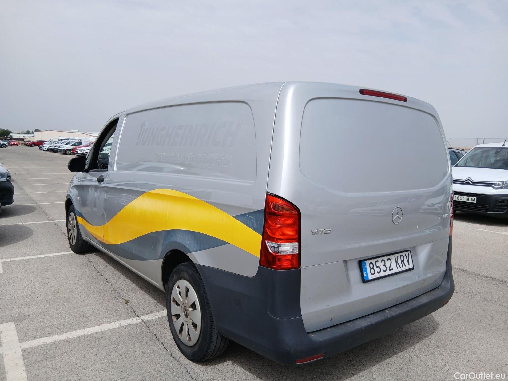  Mercedes  Vito MERCEDES-BENZ  / 2014 / 4P / furgón 111 CDI Larga #5