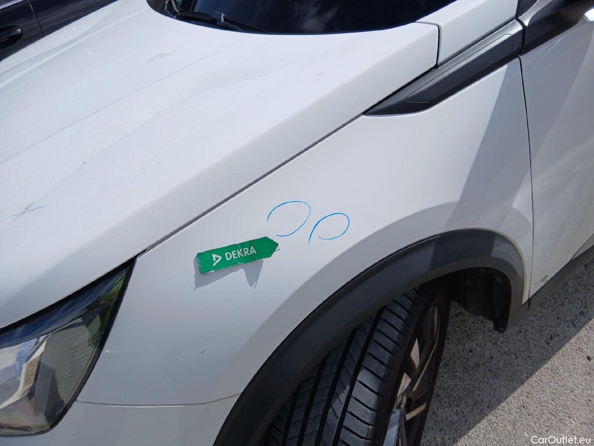  Peugeot  2008 PEUGEOT  / 2019 / 5P / todoterreno Allure BlueHDI 81kW (110CV) #9