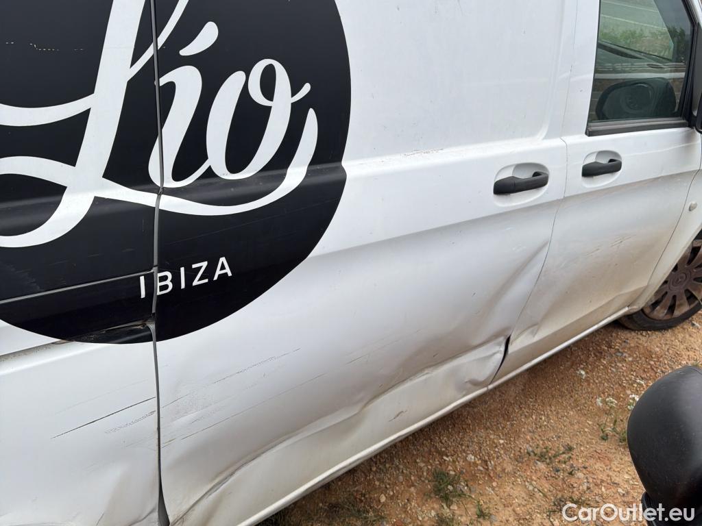  Mercedes  Vito MERCEDES-BENZ  / 2014 / 4P / furgón 110CDI TD 75kW furgón base compacta #2