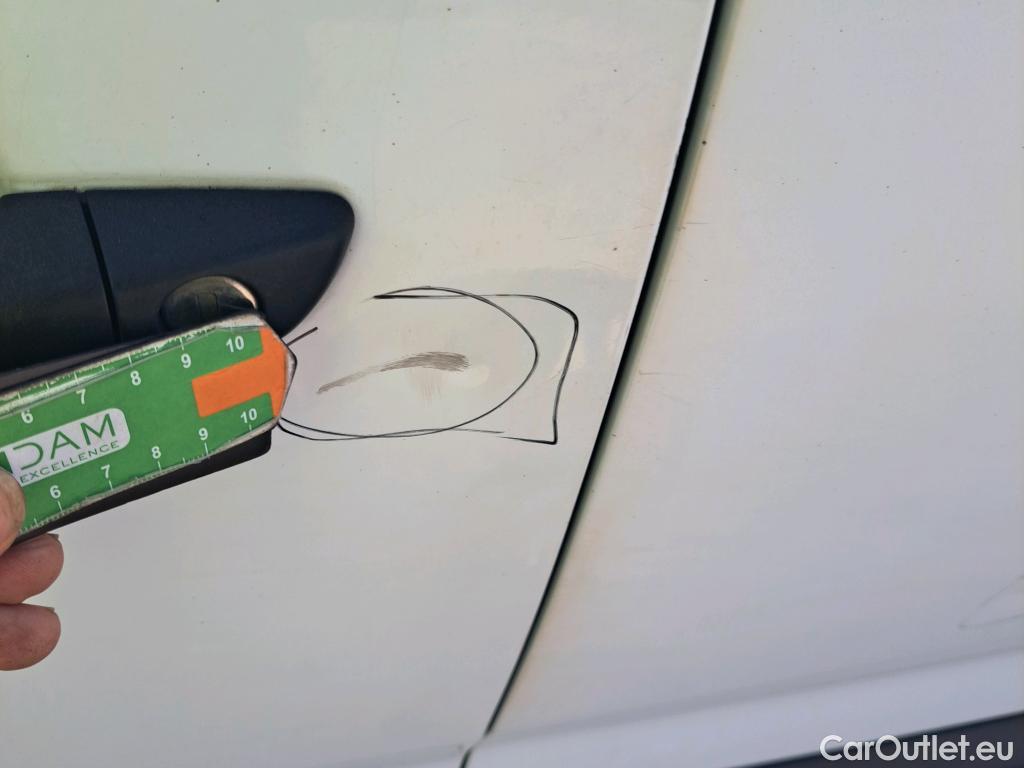 Citroen  Berlingo CITROEN  / 2018 / 4P / monovolumen compacto Talla M BlueHDi 100 LIVE #25