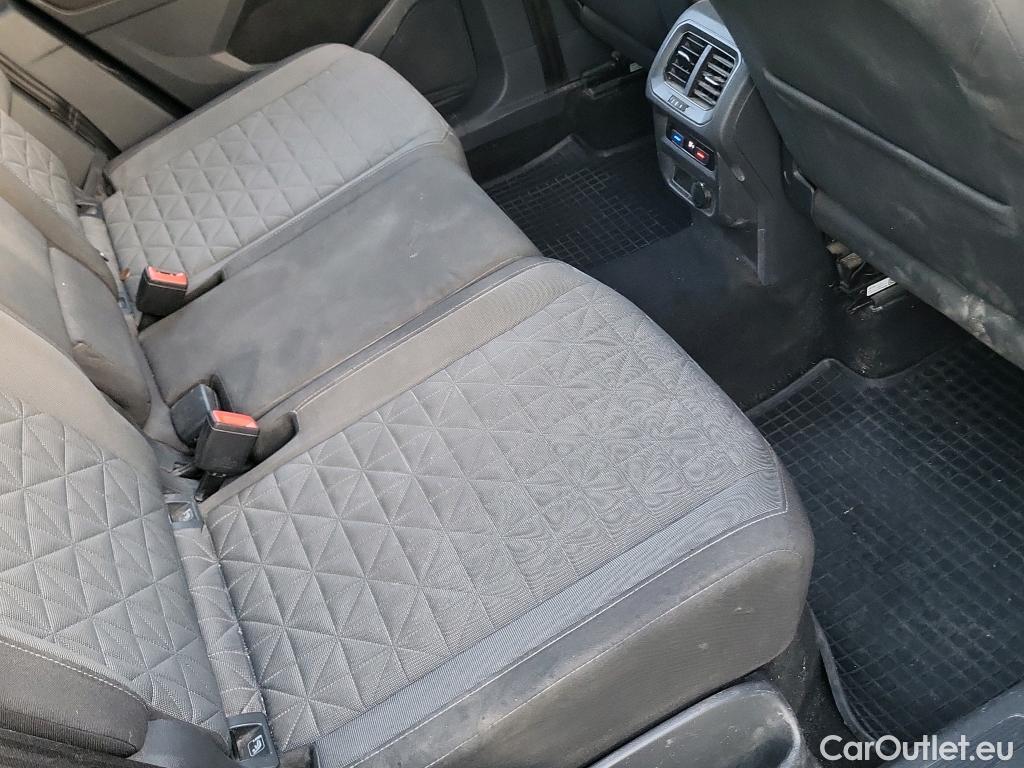  Volkswagen  Tiguan VOLKSWAGEN  / 2020 / 5P / todoterreno Life 2.0 TDI 110kW (150CV) DSG (AC2) #47