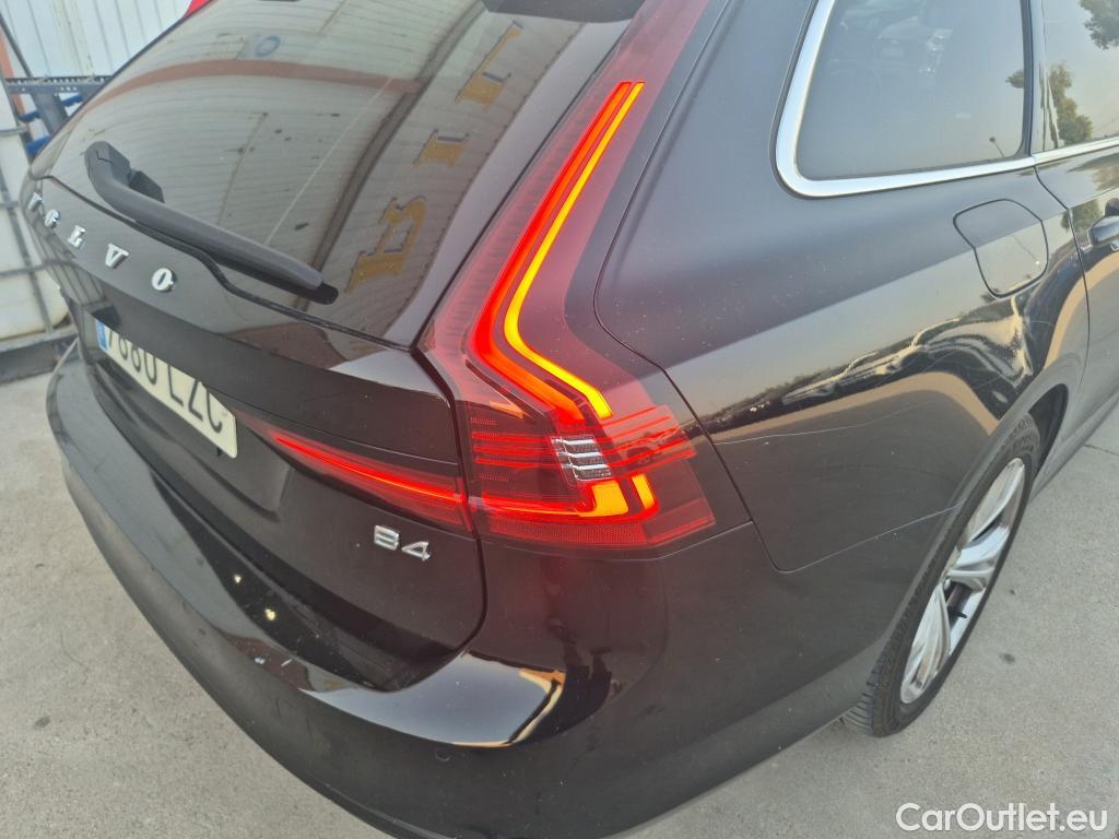  Volvo  V90 VOLVO  / 2020 / 5P / familiar 2.0 B4 D Core Auto #33