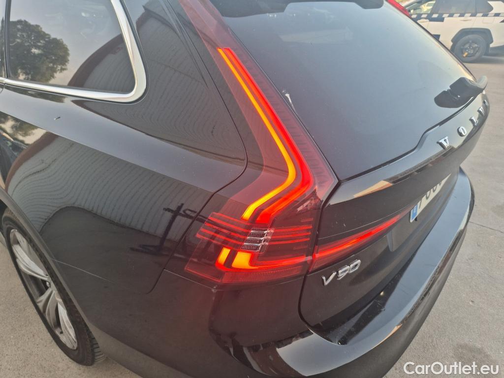 Volvo  V90 VOLVO  / 2020 / 5P / familiar 2.0 B4 D Core Auto #26