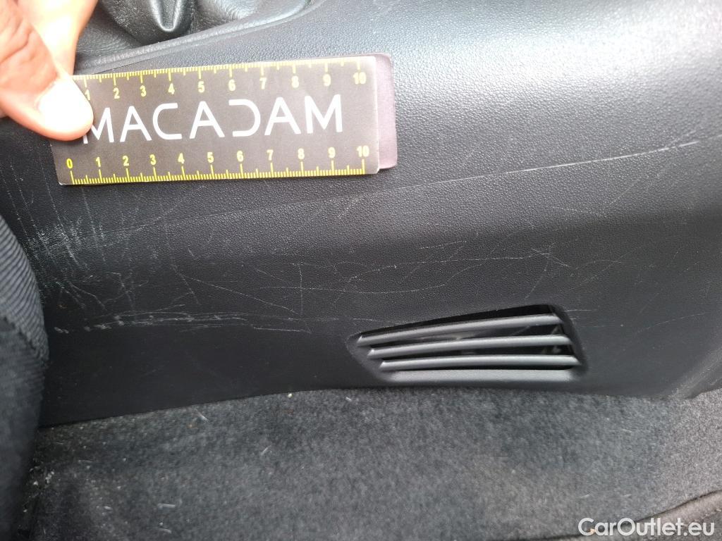  Citroen  C3  Plus 1.2 PureTech 80CV BVM5 6E #4