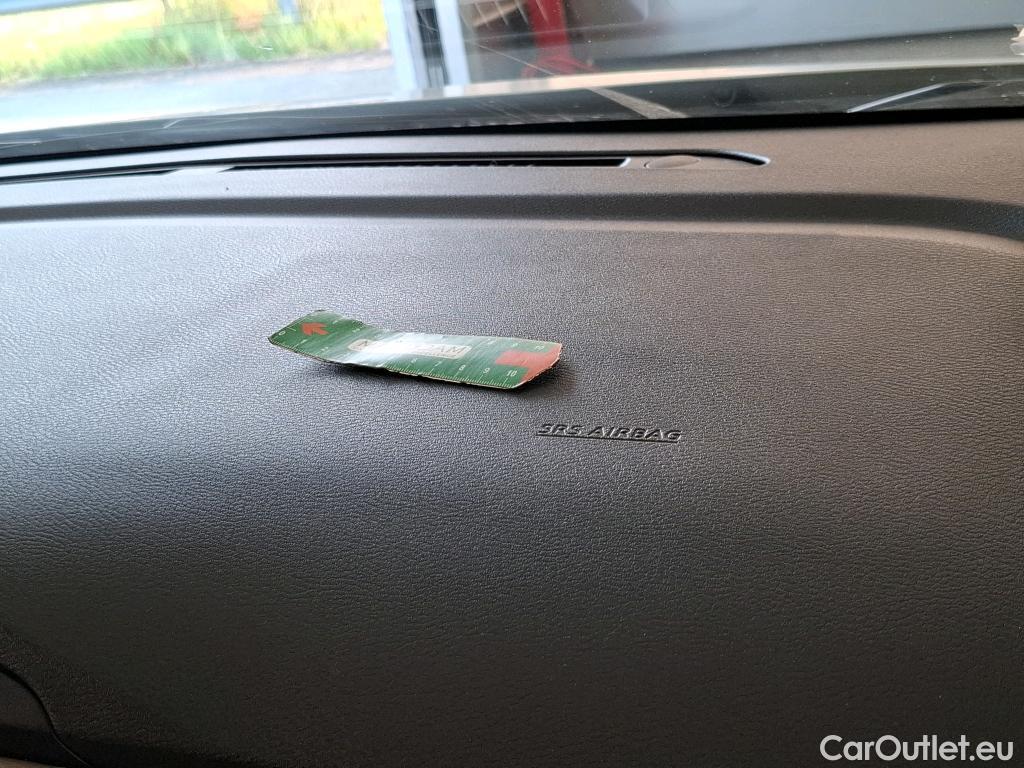  Nissan  Micra NISSAN  / 2016 / 5P / Berline IG-T 100 N-Connecta #24