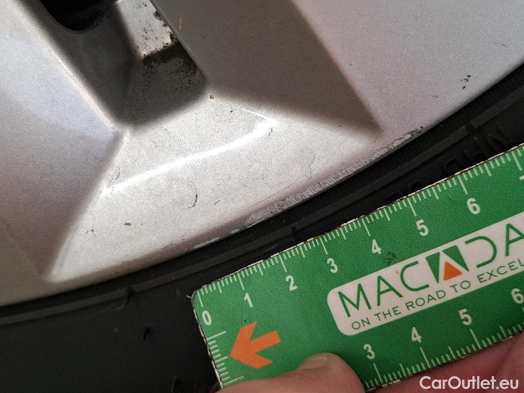  Nissan  Micra NISSAN  / 2016 / 5P / Berline IG-T 100 N-Connecta #32
