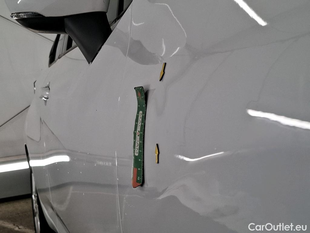  Nissan  Micra NISSAN  / 2016 / 5P / Berline IG-T 100 N-Connecta #4