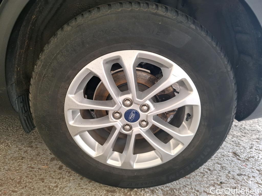  Ford  Kuga FORD  / 2019 / 5P / SUV 2.5 Dur 225 hybrid PHEV Pshift Titanium OPE STOCK #11