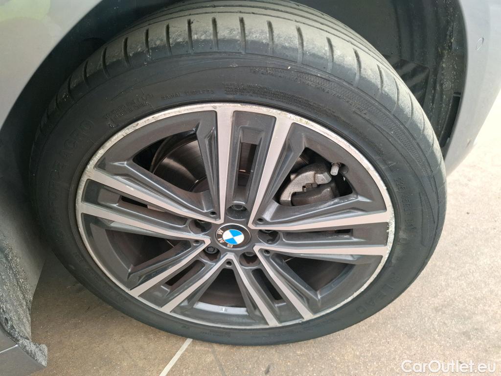  Bmw  Serie 1 BMW Série 1 / 2019 / 5P / Berline 116i DKG7 Business Design #19